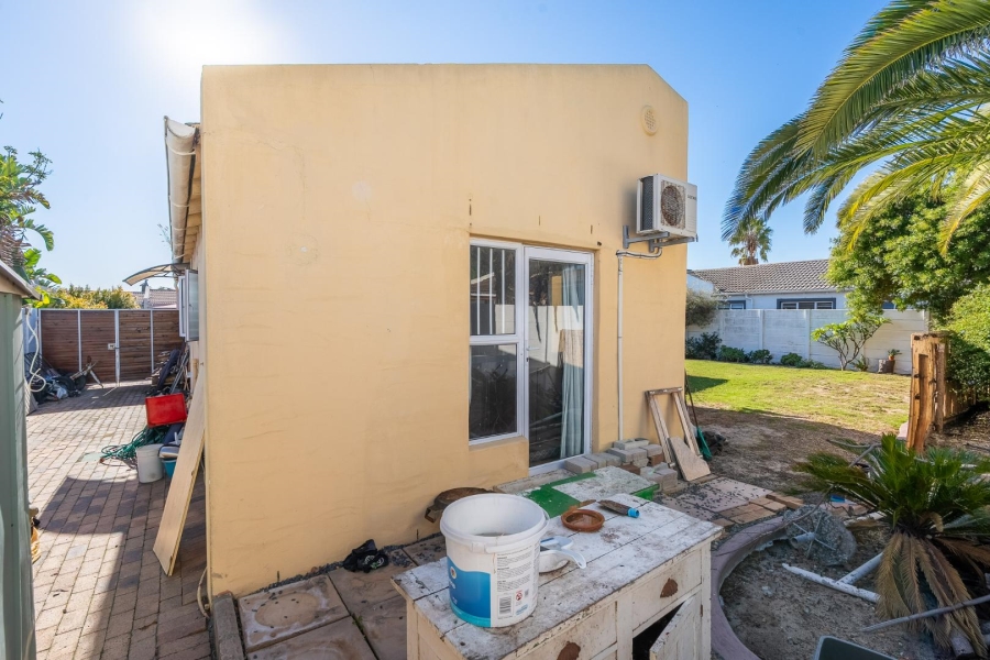 3 Bedroom Property for Sale in Edgemead Western Cape